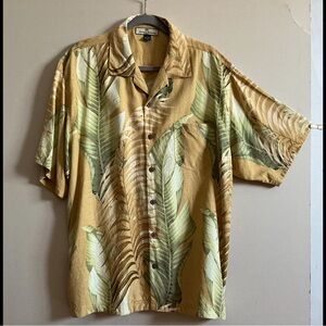 Tommy Bahama Men's Green and Tan Leaf Print Shirt